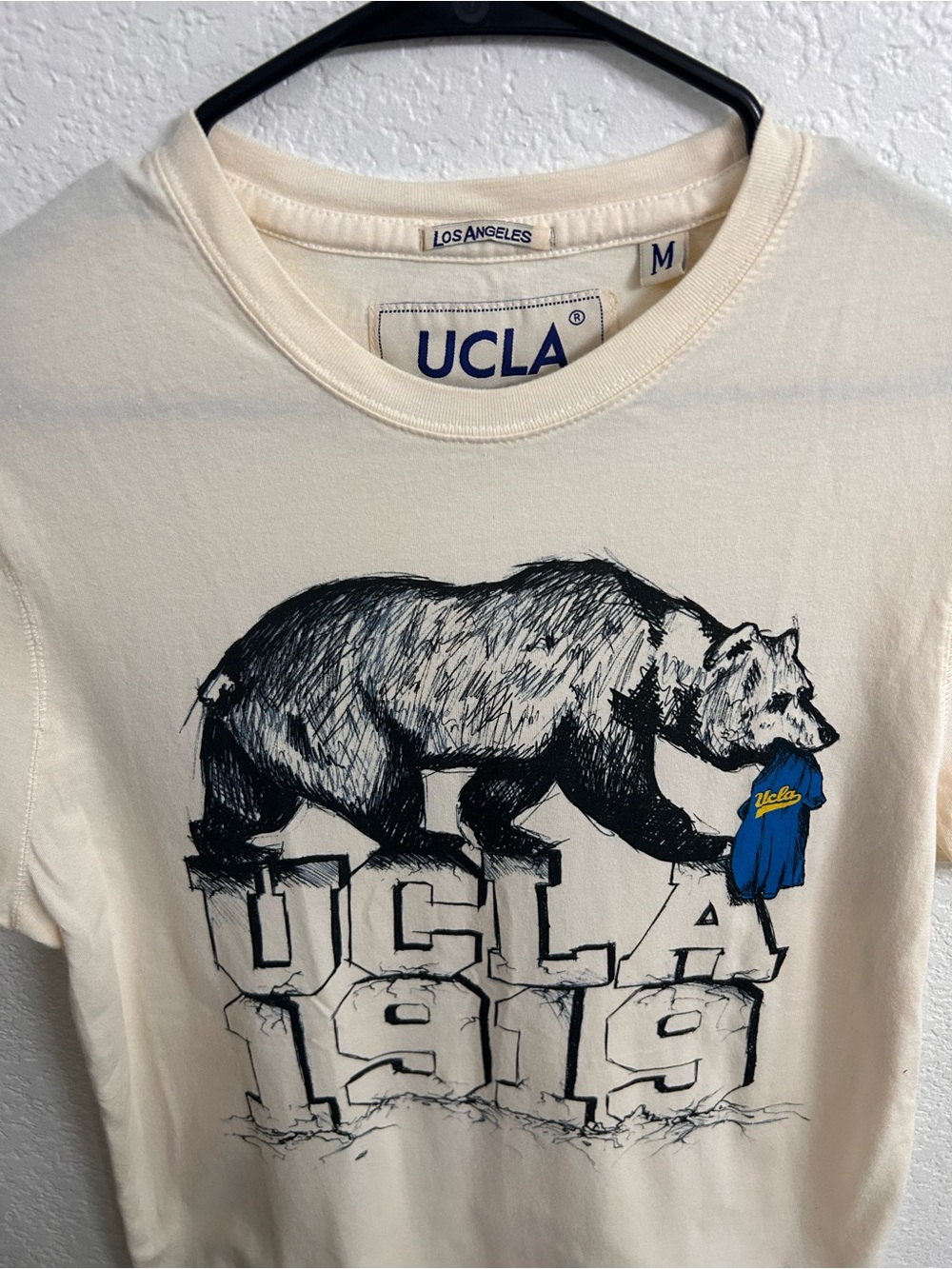 UCLA UCLA Bruins 1919 Bear Graphic Shirt Cream Blue Black Size M - Picture 3 of 4